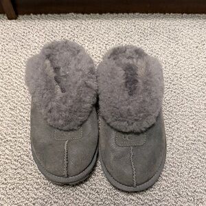 Cozy Gray Ugg Shearling Slippers
